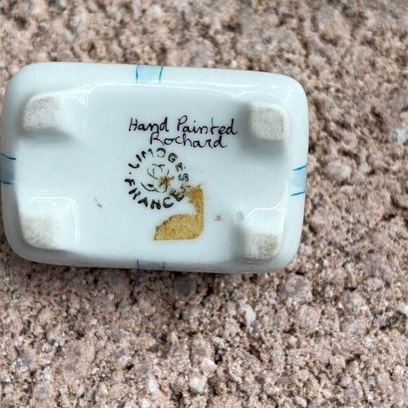 Limoges Floral n Ribbons Rochard trinket box - Picture 4 of 8